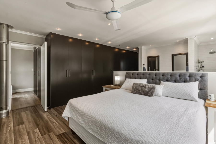 To Let 4 Bedroom Property for Rent in Schonenberg Western Cape